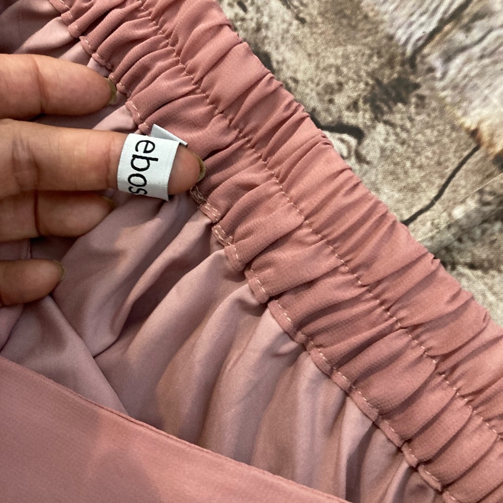NWOT ebossy blush pink plated high waist flowy chiffon Maxi skirt size L - Picture 5 of 11